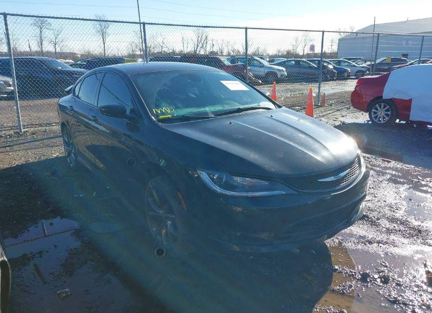 2015 Chrysler 200 S (VIN 1C3CCCBB3FN684210) main photo