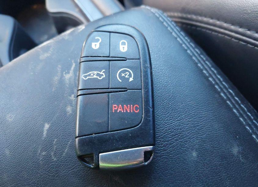 Photo 11 of 2015 Chrysler 200 S (VIN 1C3CCCBB3FN684210)