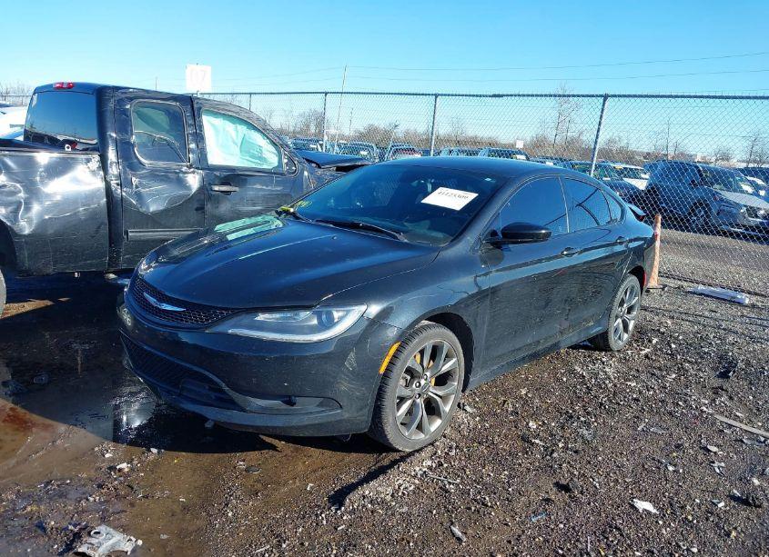 Photo 2 of 2015 Chrysler 200 S (VIN 1C3CCCBB3FN684210)