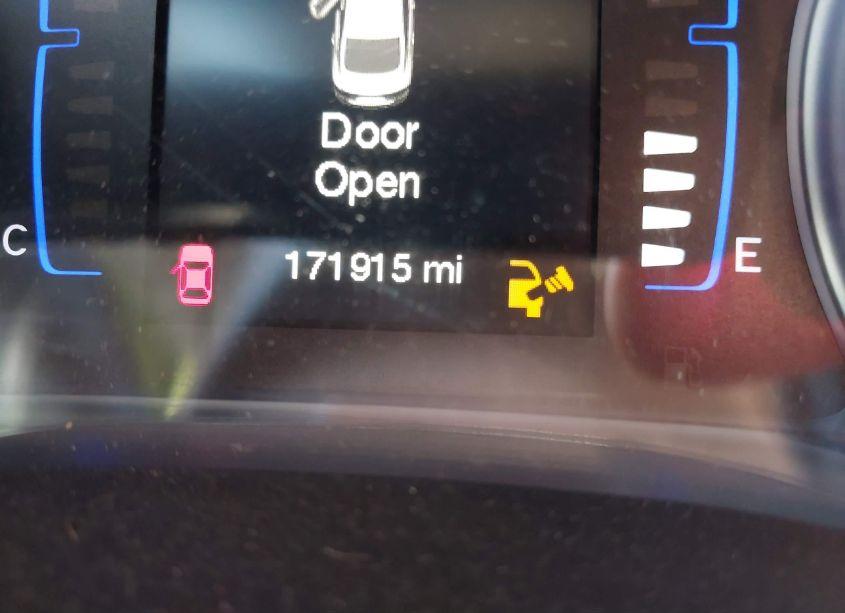 Photo 7 of 2015 Chrysler 200 S (VIN 1C3CCCBB3FN684210)