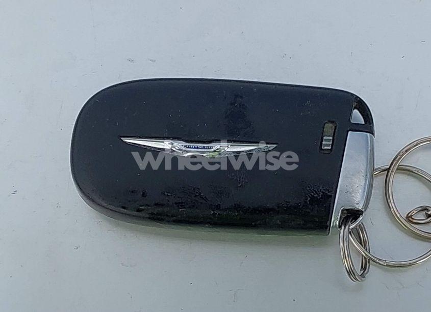 Photo 11 of 2015 Chrysler 200 S (VIN 1C3CCCBB3FN739044)