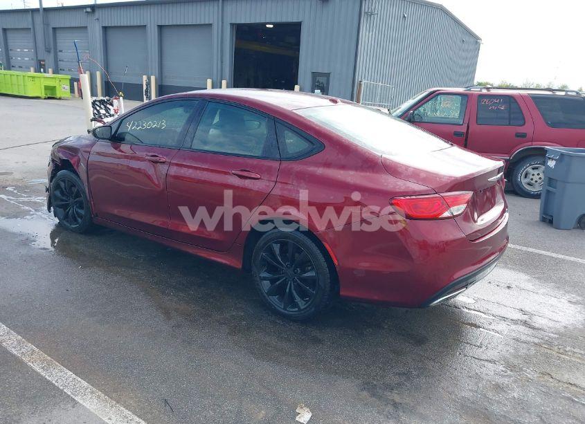Photo 3 of 2015 Chrysler 200 S (VIN 1C3CCCBB3FN739044)