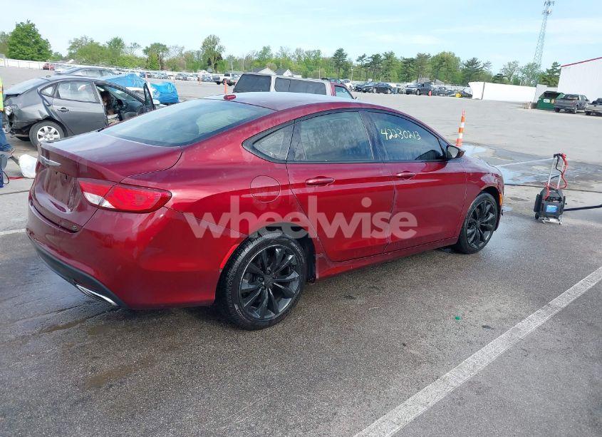 Photo 4 of 2015 Chrysler 200 S (VIN 1C3CCCBB3FN739044)