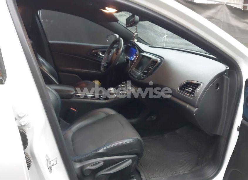 Photo 5 of 2016 Chrysler 200 S (VIN 1C3CCCBB3GN125449)