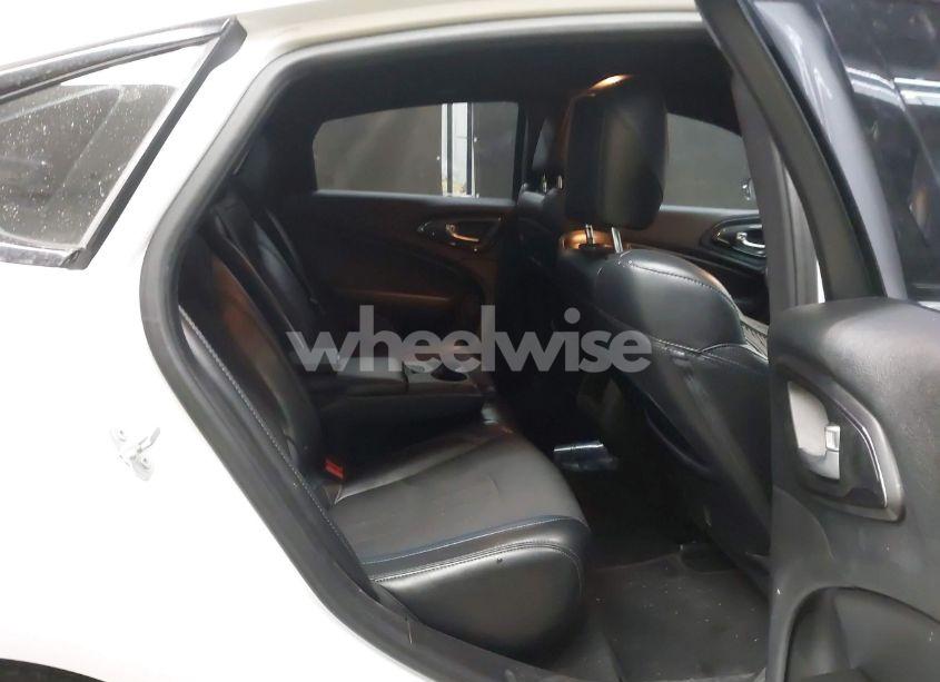 Photo 8 of 2016 Chrysler 200 S (VIN 1C3CCCBB3GN125449)