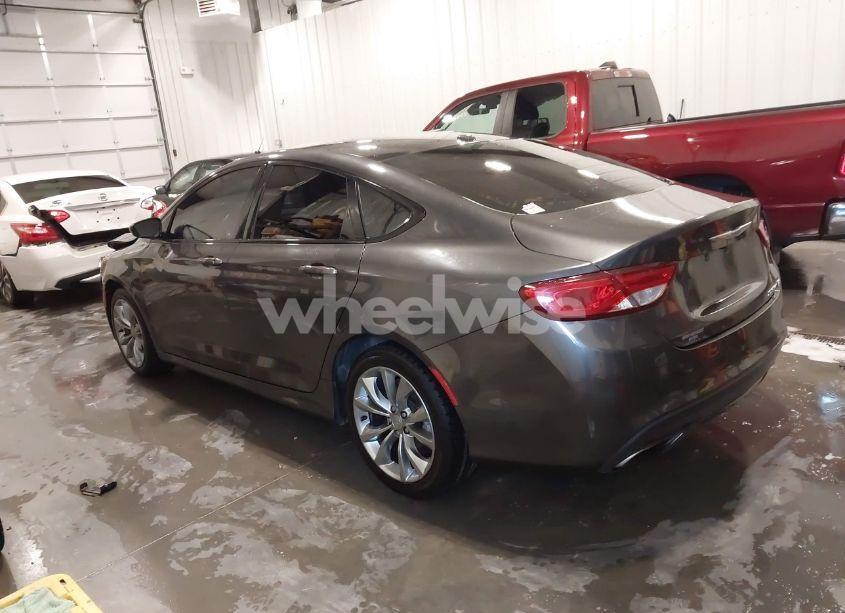 Photo 3 of 2015 Chrysler 200 S (VIN 1C3CCCBB4FN615378)