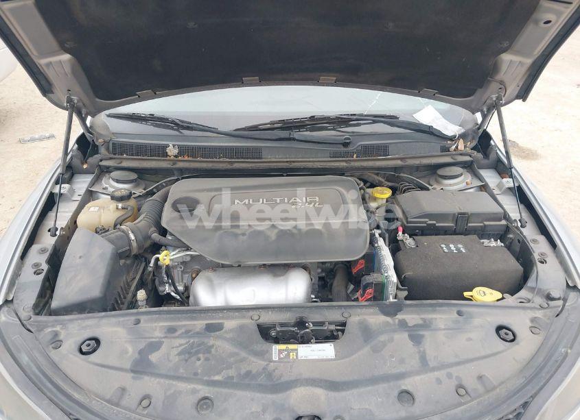 Photo 10 of 2015 Chrysler 200 S (VIN 1C3CCCBB4FN663298)