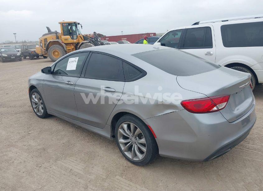 Photo 3 of 2015 Chrysler 200 S (VIN 1C3CCCBB4FN663298)