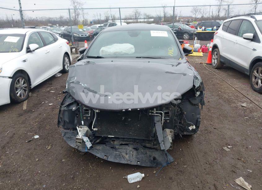 Photo 12 of 2015 Chrysler 200 S (VIN 1C3CCCBB4FN676715)