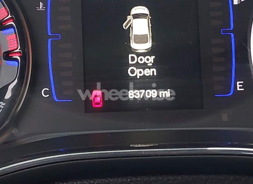 Photo 15 of 2015 Chrysler 200 S (VIN 1C3CCCBB4FN676715)