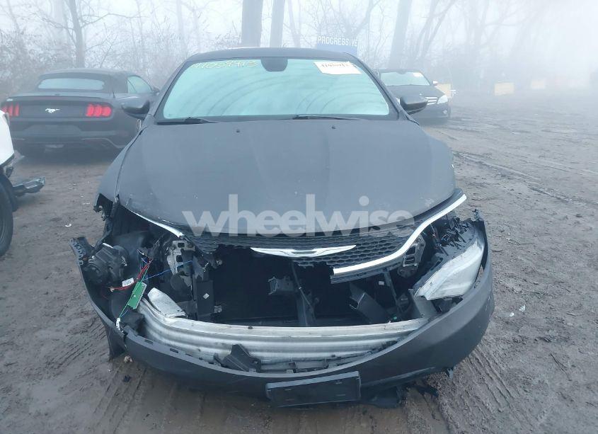 Photo 12 of 2015 Chrysler 200 S (VIN 1C3CCCBB4FN720017)