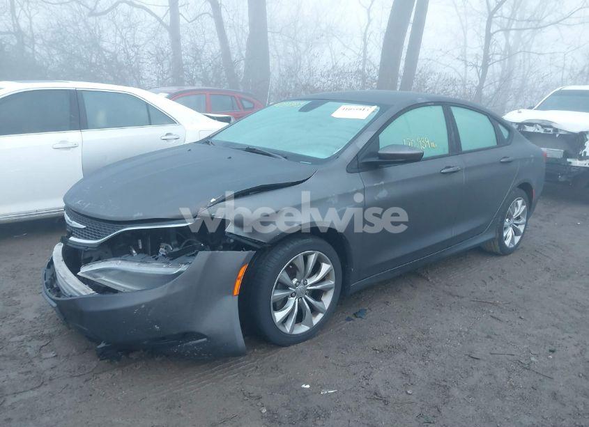 Photo 2 of 2015 Chrysler 200 S (VIN 1C3CCCBB4FN720017)