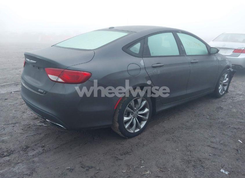 Photo 4 of 2015 Chrysler 200 S (VIN 1C3CCCBB4FN720017)