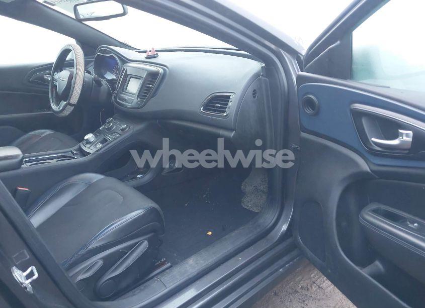 Photo 5 of 2015 Chrysler 200 S (VIN 1C3CCCBB4FN720017)