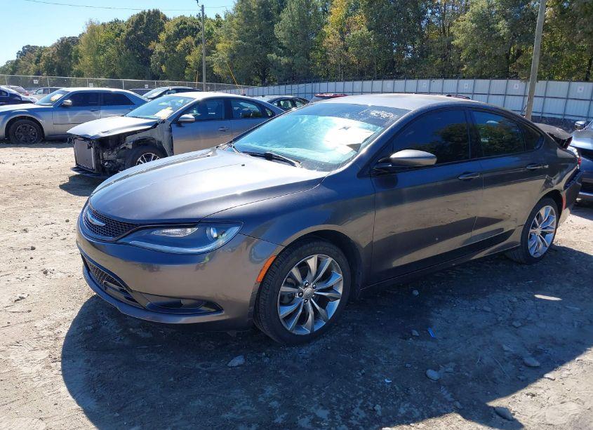 Photo 2 of 2015 Chrysler 200 S (VIN 1C3CCCBB4FN739117)