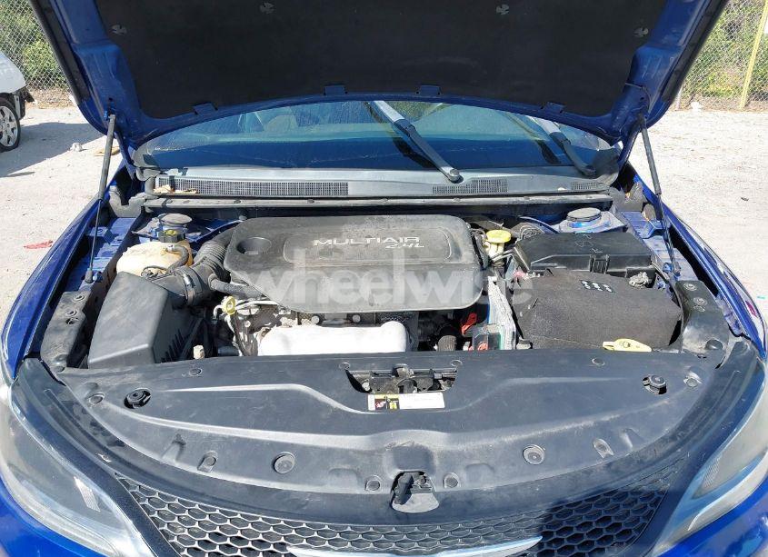 Photo 10 of 2015 Chrysler 200 S (VIN 1C3CCCBB4FN743717)