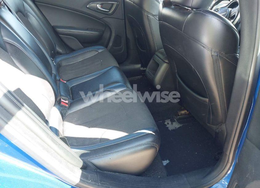 Photo 8 of 2015 Chrysler 200 S (VIN 1C3CCCBB4FN743717)