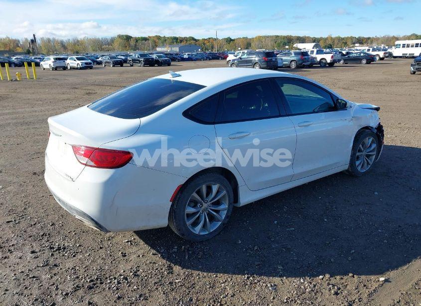 Photo 4 of 2015 Chrysler 200 S (VIN 1C3CCCBB4FN755785)