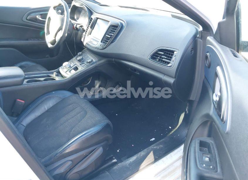 Photo 5 of 2015 Chrysler 200 S (VIN 1C3CCCBB4FN755785)