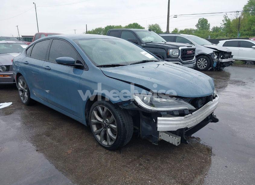 2015 Chrysler 200 S (VIN 1C3CCCBB5FN633971) main photo