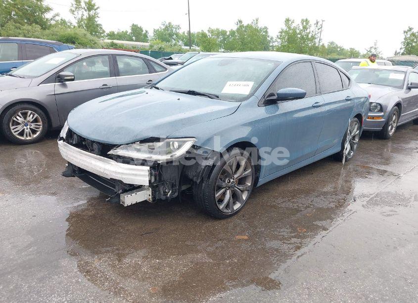 Photo 2 of 2015 Chrysler 200 S (VIN 1C3CCCBB5FN633971)