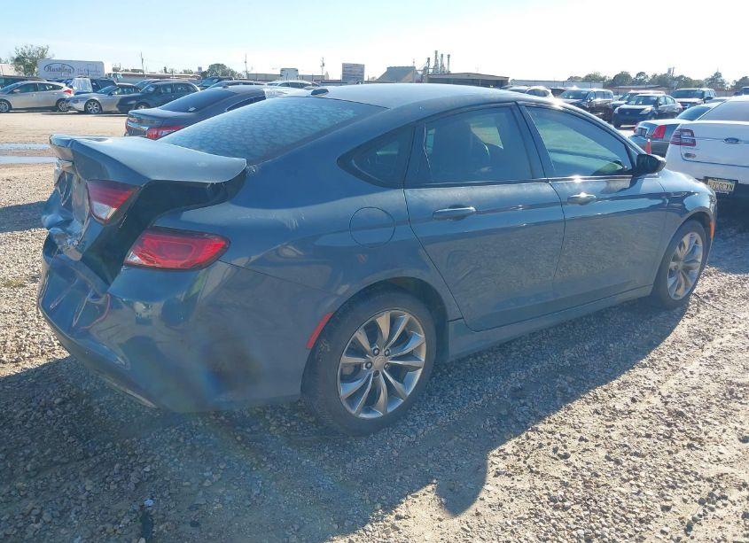 Photo 4 of 2015 Chrysler 200 S (VIN 1C3CCCBB5FN642850)
