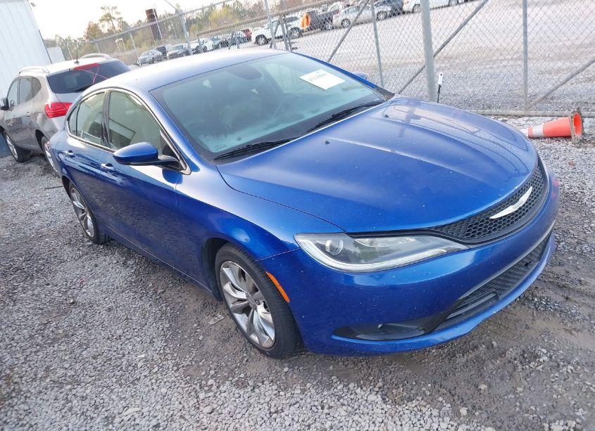 2015 Chrysler 200 S (VIN 1C3CCCBB5FN658840) main photo