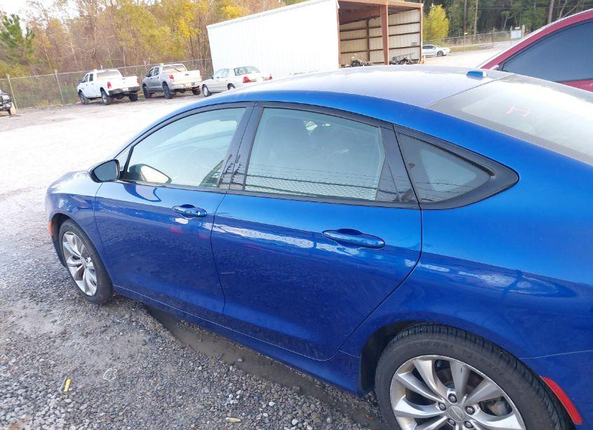 Photo 14 of 2015 Chrysler 200 S (VIN 1C3CCCBB5FN658840)