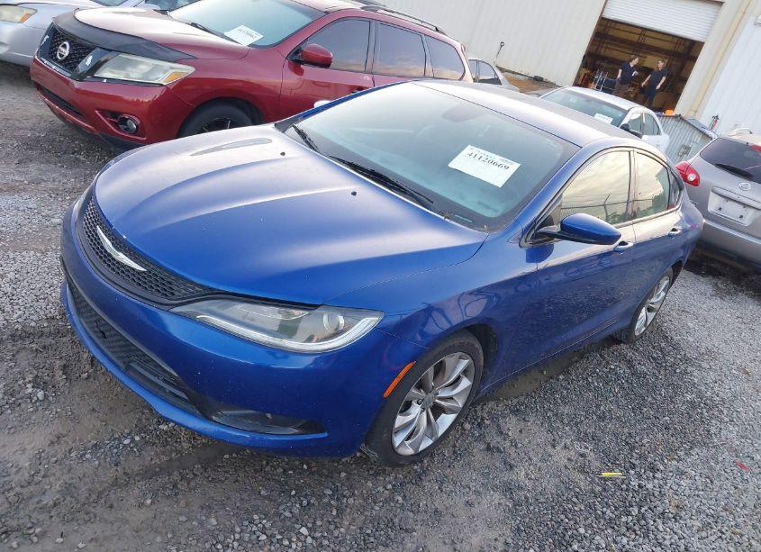 Photo 2 of 2015 Chrysler 200 S (VIN 1C3CCCBB5FN658840)