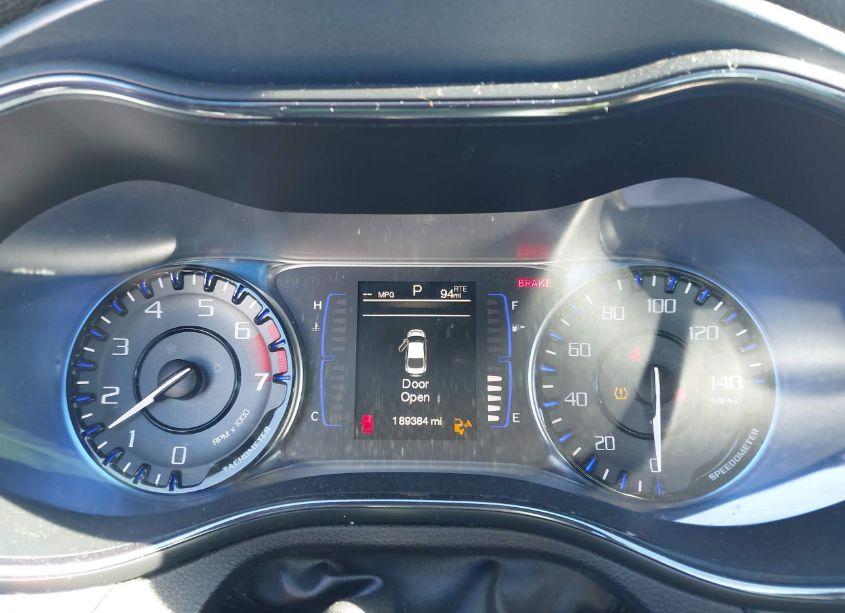 Photo 7 of 2015 Chrysler 200 S (VIN 1C3CCCBB5FN658840)