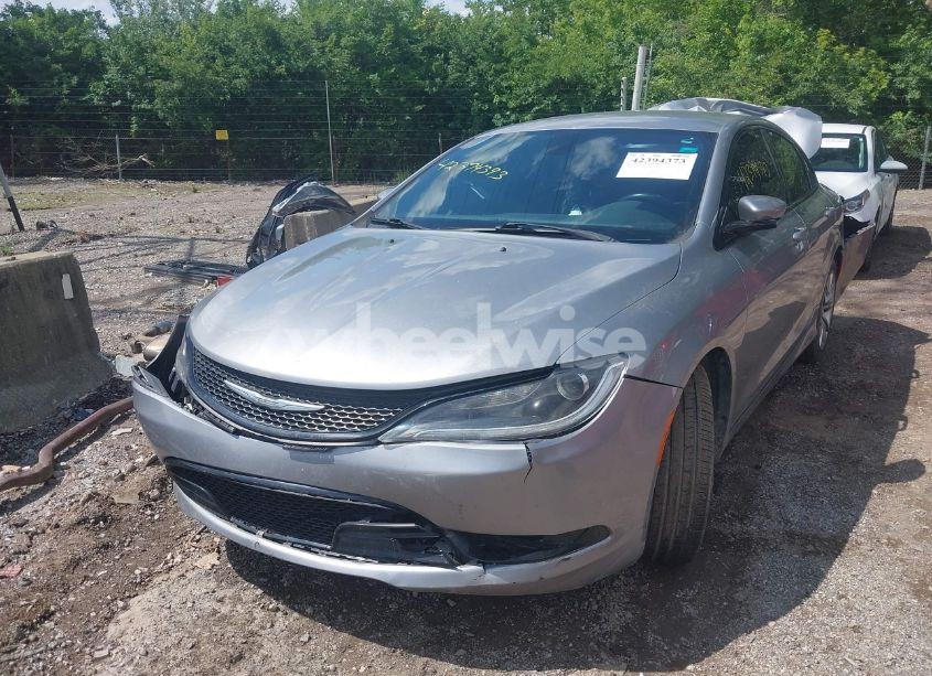 Photo 2 of 2015 Chrysler 200 S (VIN 1C3CCCBB5FN696911)