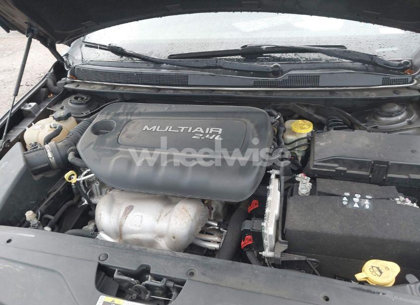 Photo 10 of 2015 Chrysler 200 S (VIN 1C3CCCBB5FN713268)