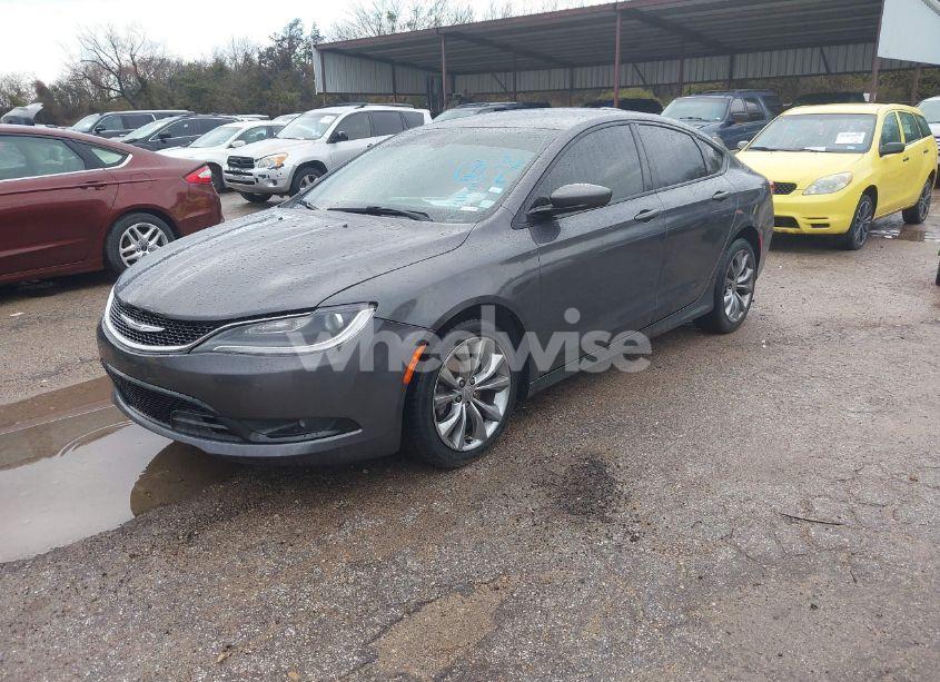 Photo 2 of 2015 Chrysler 200 S (VIN 1C3CCCBB5FN713268)