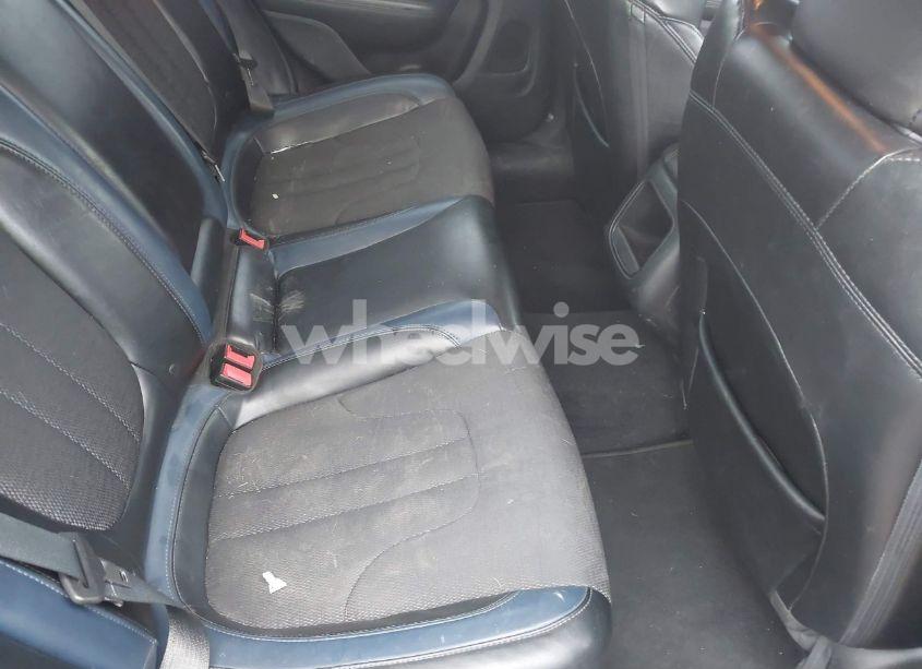 Photo 8 of 2015 Chrysler 200 S (VIN 1C3CCCBB5FN713268)