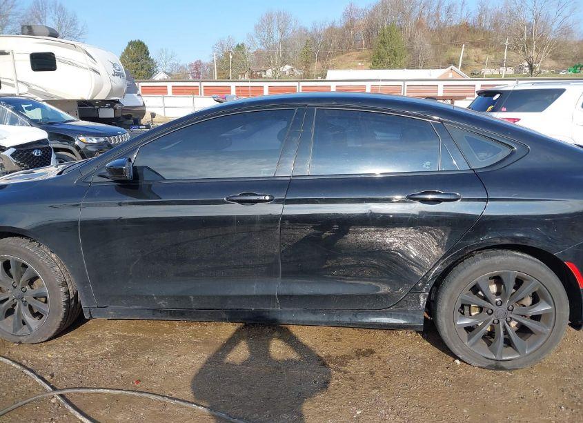 Photo 15 of 2015 Chrysler 200 S (VIN 1C3CCCBB5FN731396)