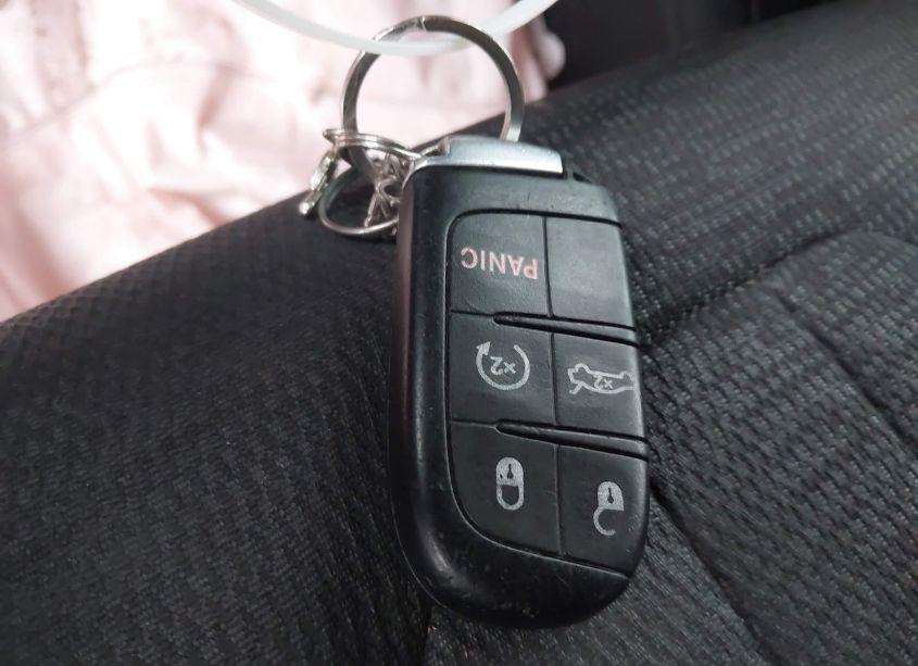 Photo 11 of 2015 Chrysler 200 S (VIN 1C3CCCBB5FN760056)