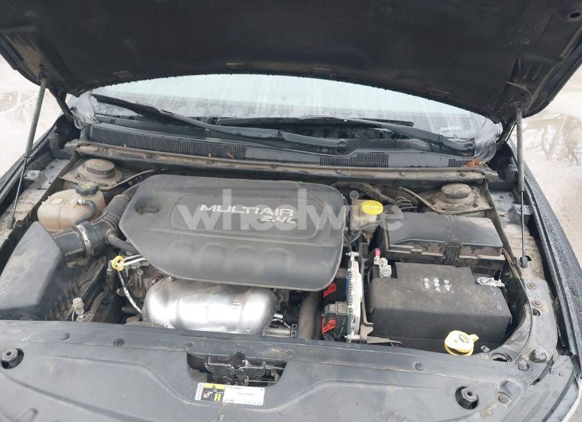Photo 10 of 2016 Chrysler 200 S (VIN 1C3CCCBB5GN128529)