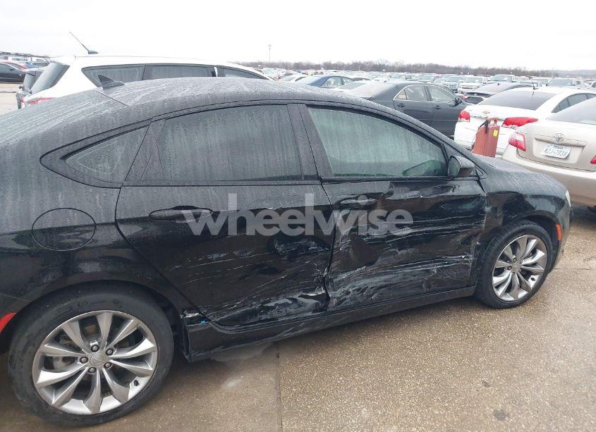 Photo 13 of 2016 Chrysler 200 S (VIN 1C3CCCBB5GN128529)