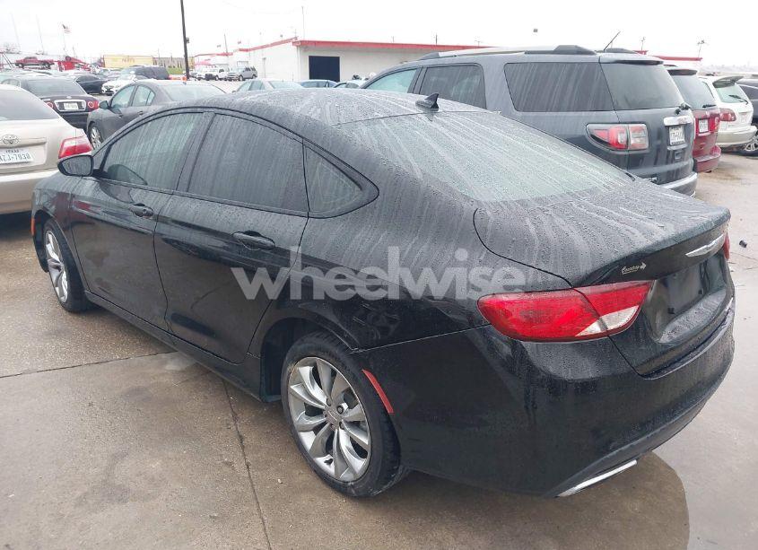 Photo 3 of 2016 Chrysler 200 S (VIN 1C3CCCBB5GN128529)
