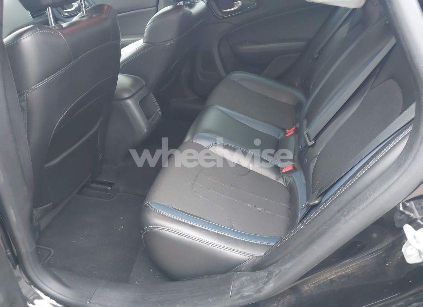 Photo 8 of 2016 Chrysler 200 S (VIN 1C3CCCBB5GN128529)