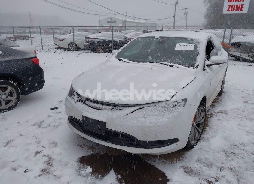 Photo 2 of 2016 Chrysler 200 S (VIN 1C3CCCBB5GN188021)