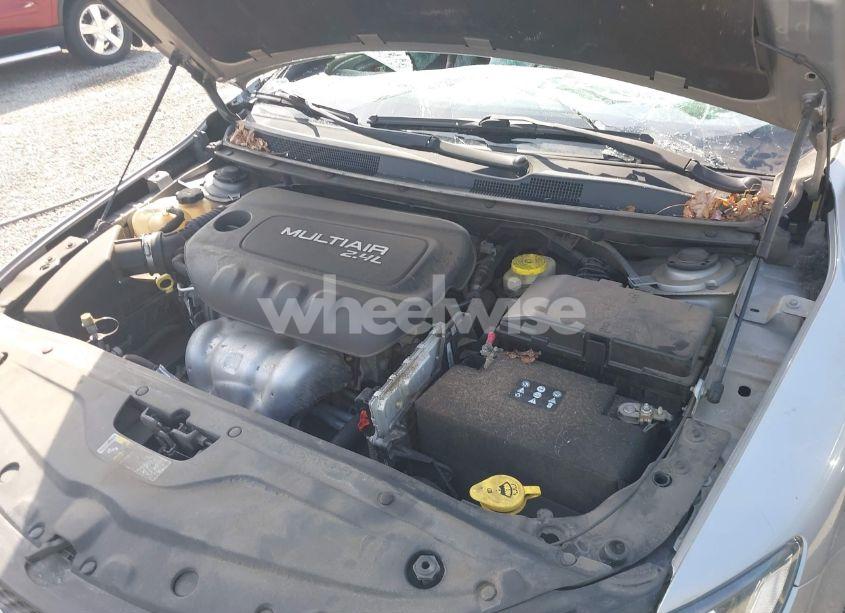 Photo 10 of 2015 Chrysler 200 S (VIN 1C3CCCBB6FN546306)