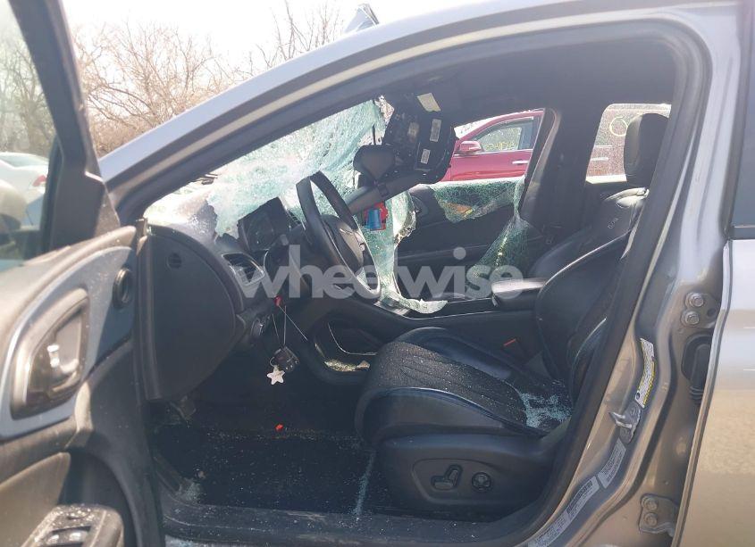 Photo 5 of 2015 Chrysler 200 S (VIN 1C3CCCBB6FN546306)