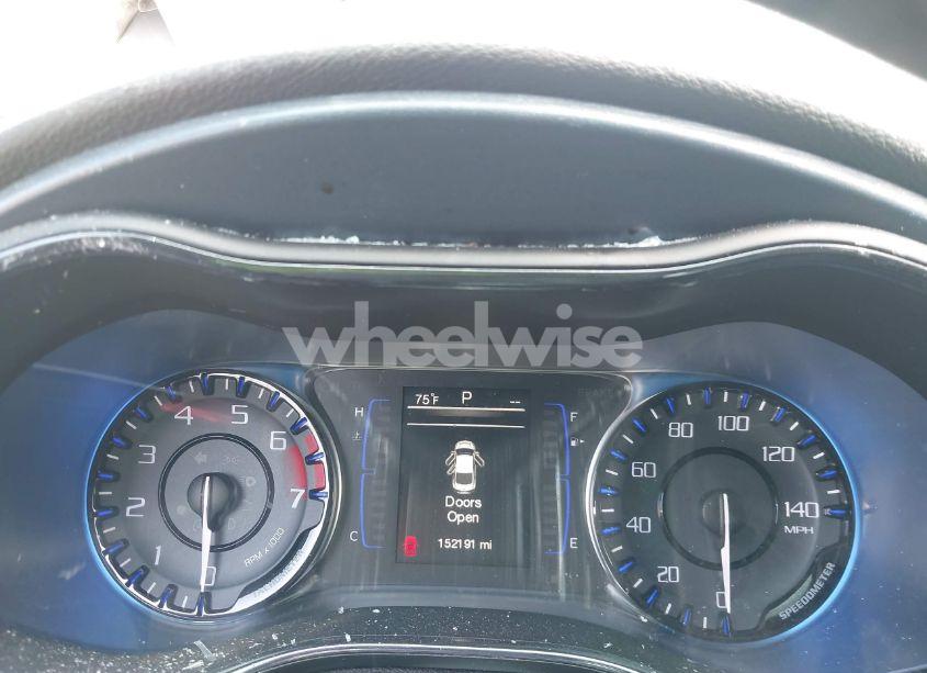 Photo 7 of 2015 Chrysler 200 S (VIN 1C3CCCBB6FN546306)