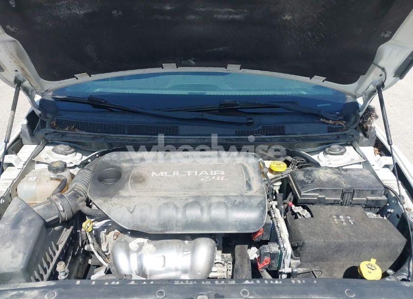 Photo 10 of 2015 Chrysler 200 S (VIN 1C3CCCBB6FN573571)