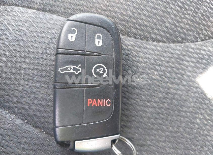 Photo 11 of 2015 Chrysler 200 S (VIN 1C3CCCBB6FN573571)