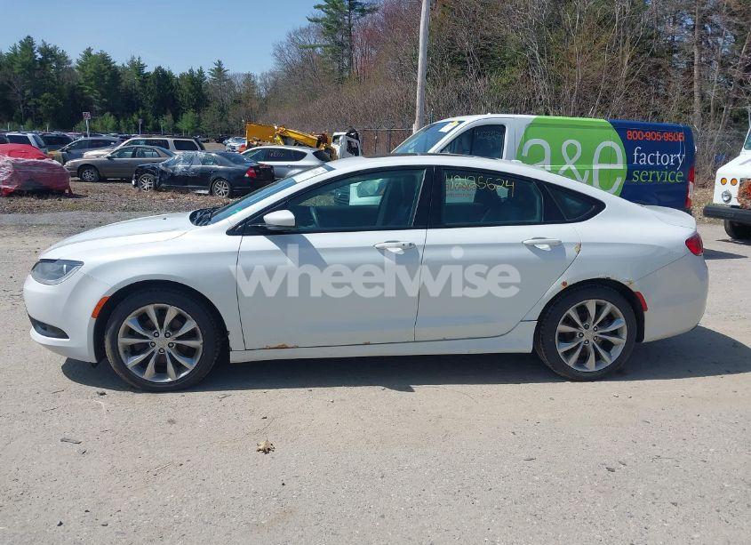 Photo 12 of 2015 Chrysler 200 S (VIN 1C3CCCBB6FN573571)