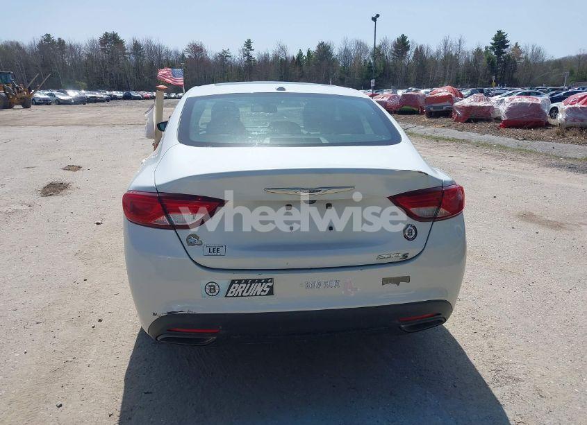 Photo 15 of 2015 Chrysler 200 S (VIN 1C3CCCBB6FN573571)