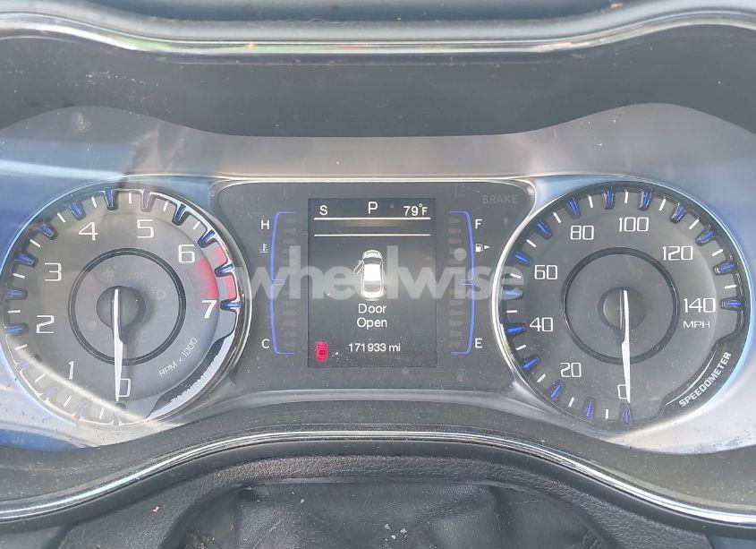 Photo 7 of 2015 Chrysler 200 S (VIN 1C3CCCBB6FN573571)