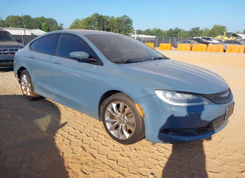 2015 Chrysler 200 S (VIN 1C3CCCBB6FN704739) main photo